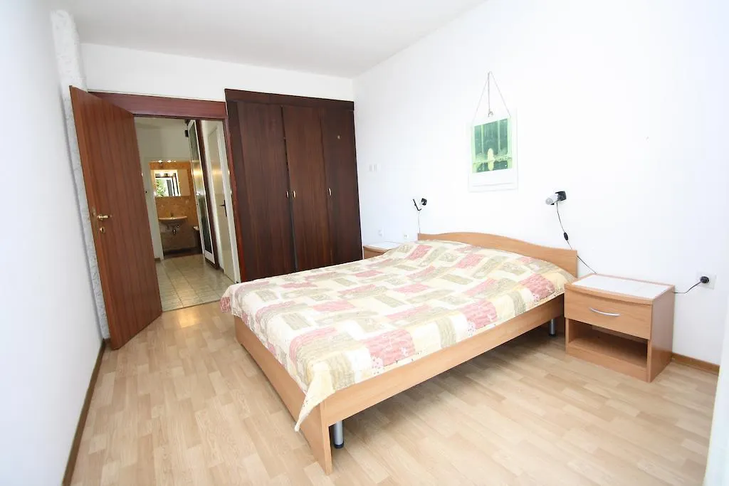 Apartment Ivana Pula 0*,